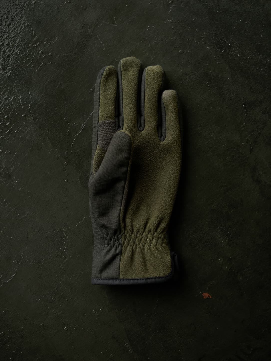 wind-resistant glove